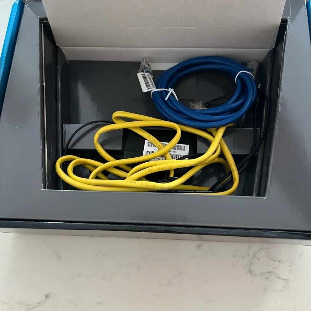 Wireless Router - Picture 3 of 7